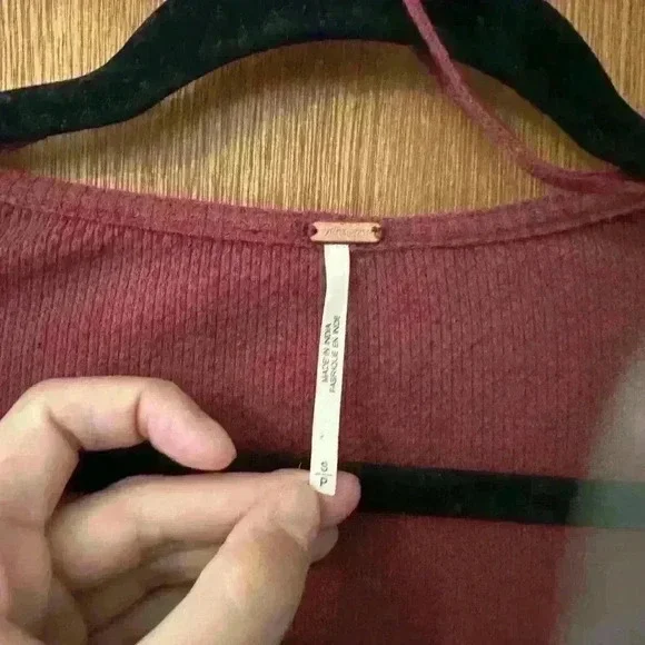 Free People A Little Unruly Top in Red Jasper Size Small - Picture 10 of 10